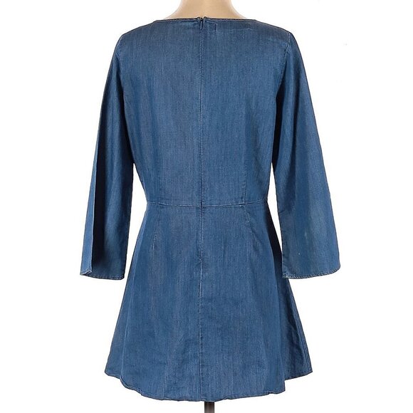 NWOT Something Else by Natalie Wood Chambray Cut Out Embroidery Flower Dress - Picture 2 of 7